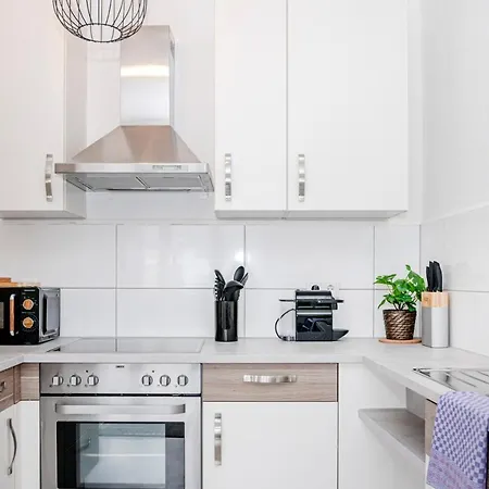 Forest Premium Balcony - Muelheim, Wi-fi, Netflix * Mülheim an der Ruhr